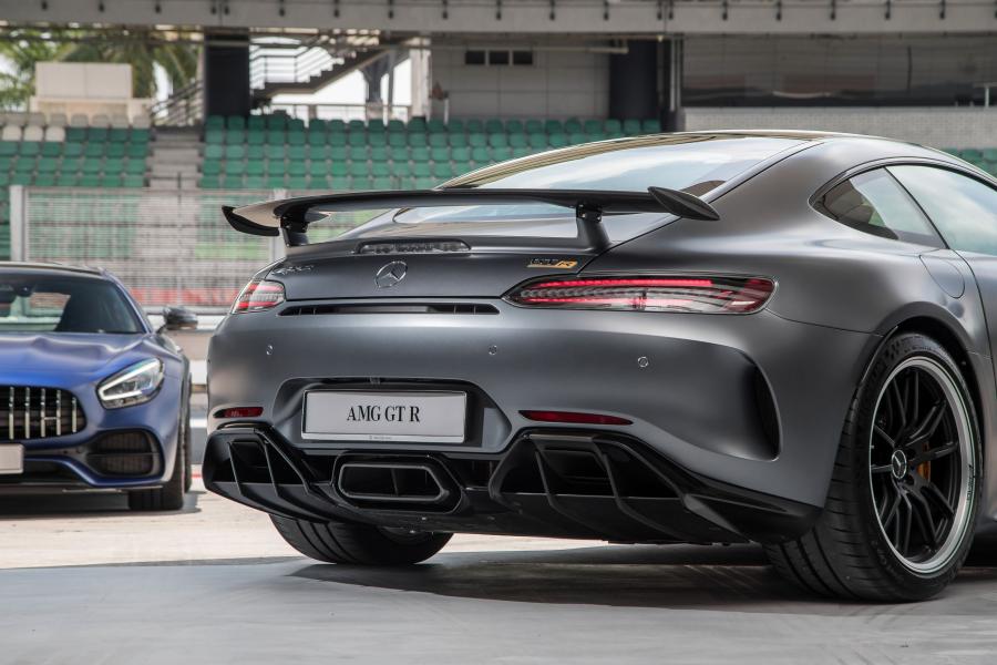 Детали экстерьера Mercedes-AMG GT R (C190) 2019 года  (MY) (фото 16 из 21)